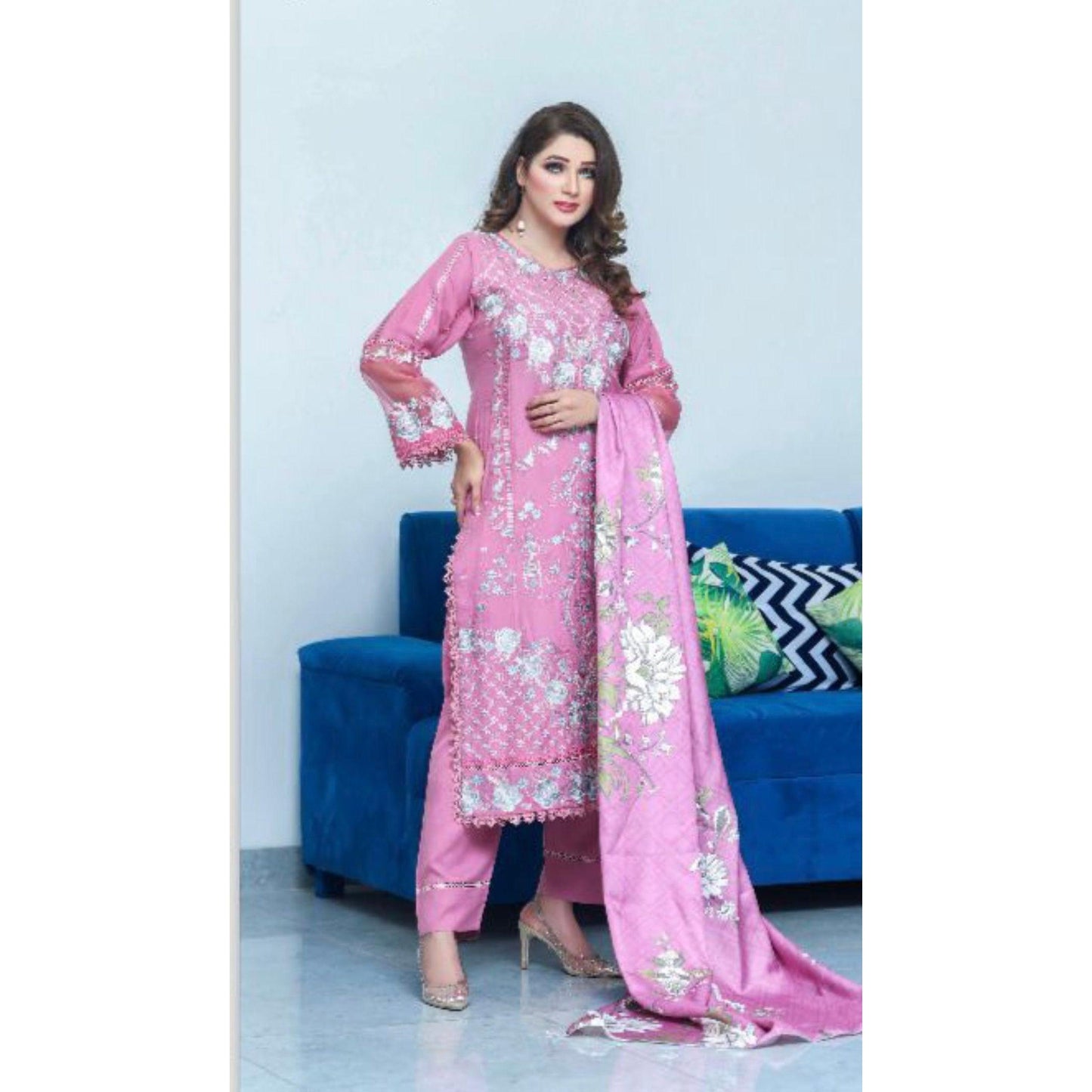 (97) Pakistani Dhanak Winter 3-Piece Suit: Handcrafted Embroidered Patches