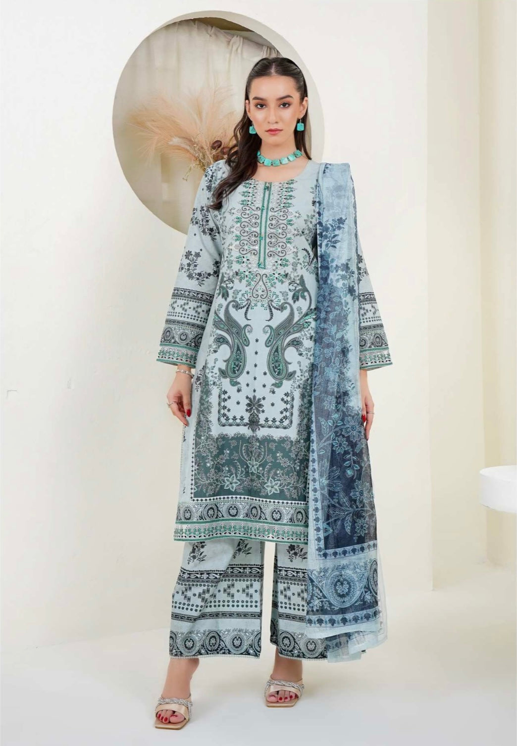 (10) Lawn digital print kameez/trousers digital munar dupatta ready to wear