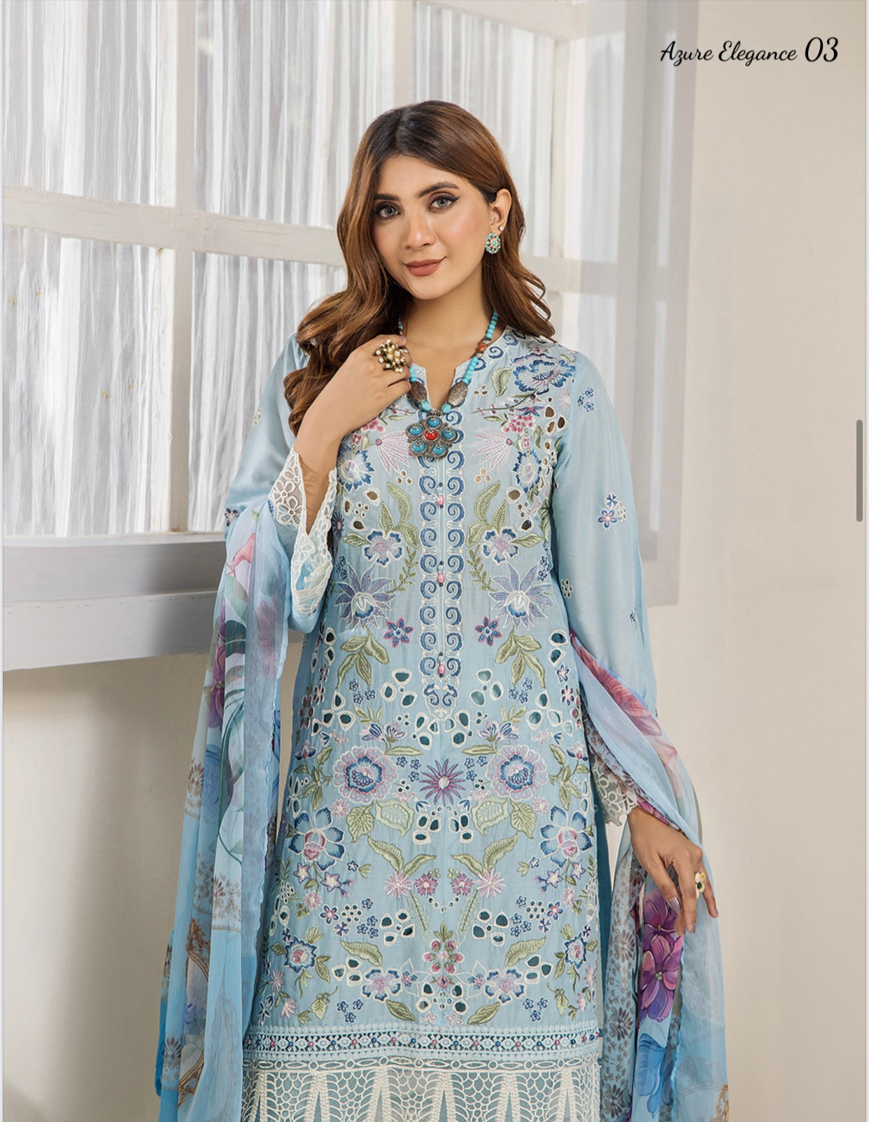 (295) Mayra Wisteria Elegance – Ready-to-Wear Lawn Shirt with Cotton Trousers & Printed Chiffon Dupatta