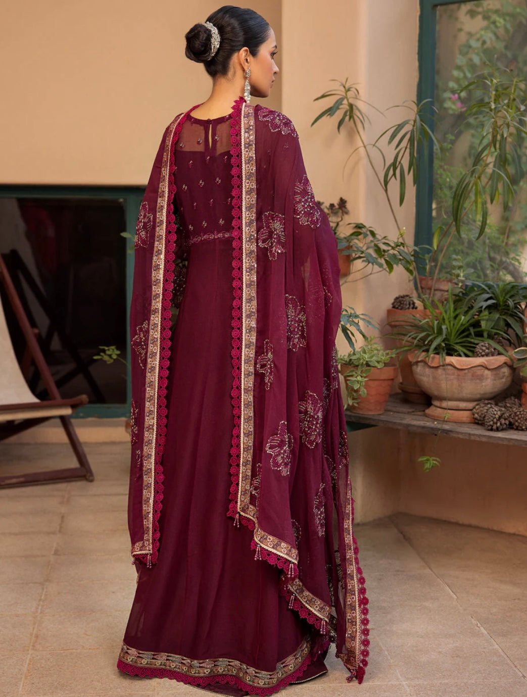 (83) Xenia LaMode – Luxury Captivating Unstitched Suit