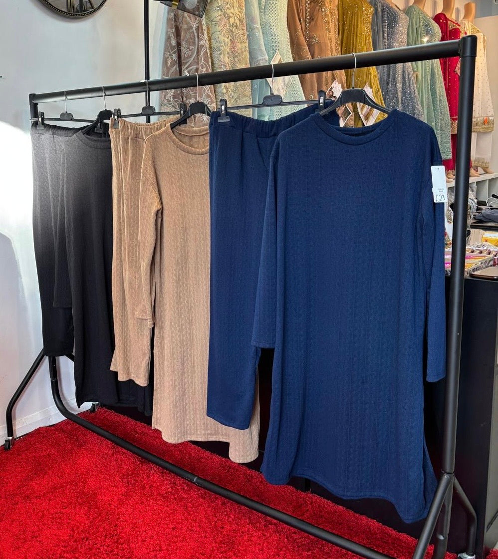 (51) Knitted Co-ord | Cozy 2-Piece Winter Set | One Size Fits All