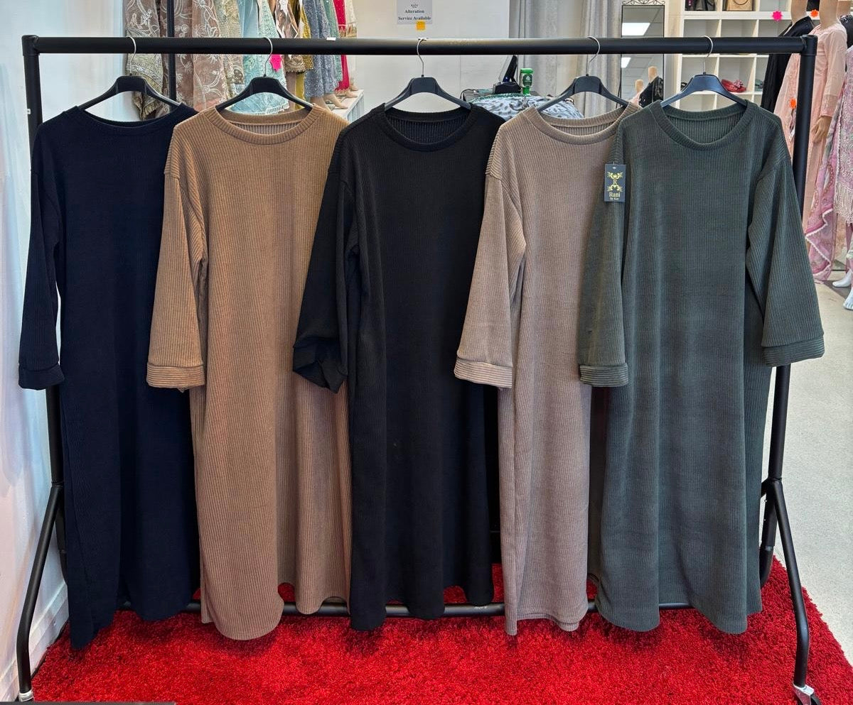 (40) Long winter cord loose fitted comfy one size dress