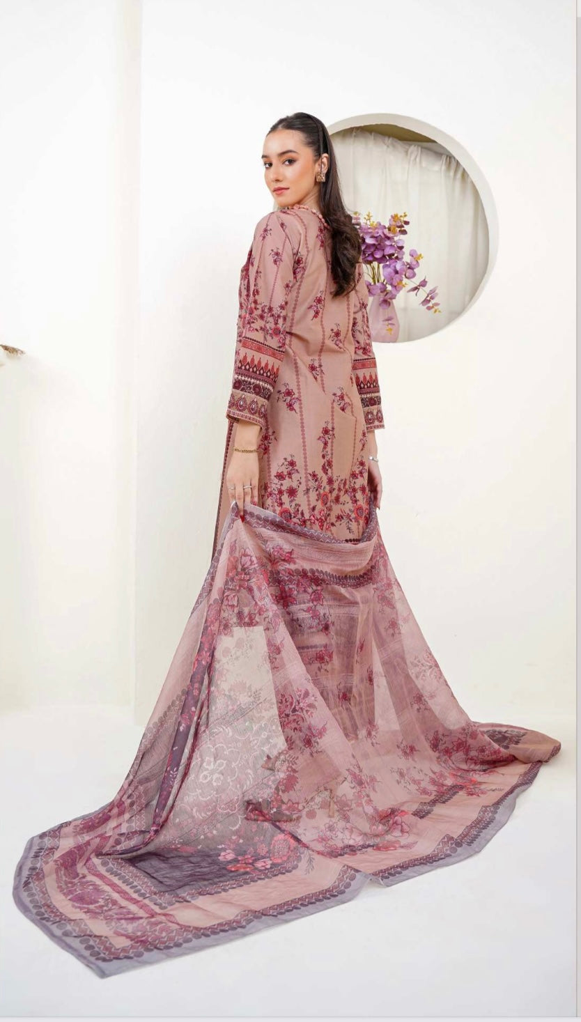 (15) Lawn Luxe – Digital Print 3-Piece Ready-to-Wear Set with Munar Dupatta