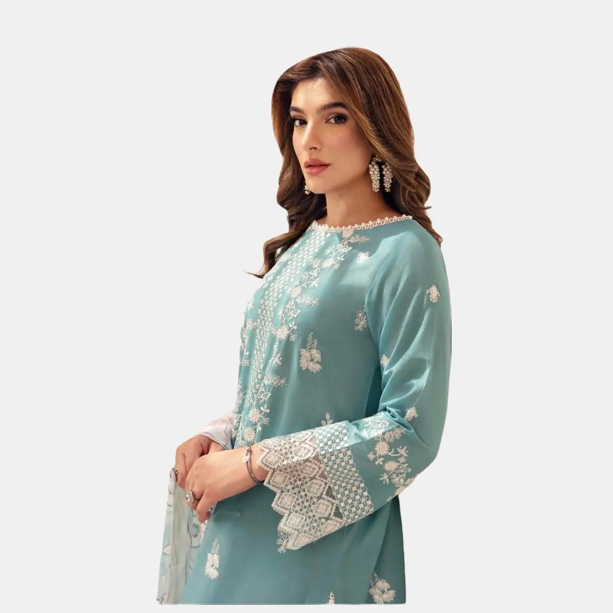 (191) Ramsha Andaaz Fully-Lined Embroidered Lawn 3-Piece Suit