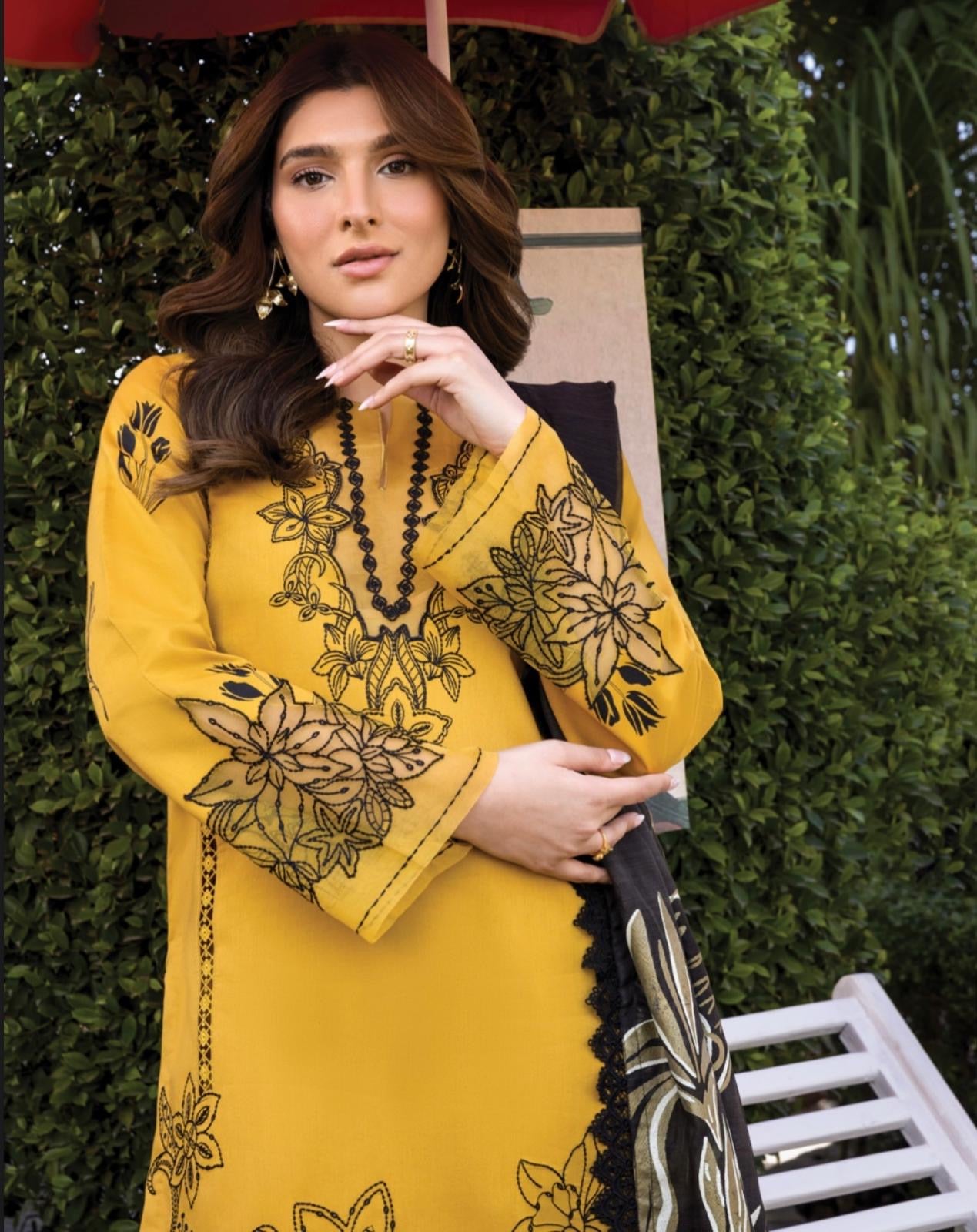 (113) Rang Rasiya Shireen Florence Summer Edit 2025 – Ready-to-Wear Lawn Suit with Printed Silk Dupatta