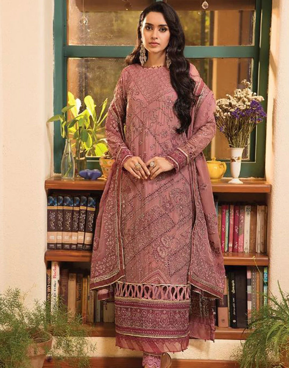 (77) Xenia LaMode – Luxury Captivating Unstitched Suit