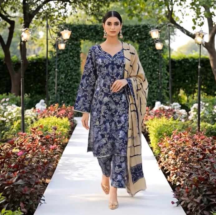 (39) Pakistani Printed Soft Khaddar Winter Suit with Gold Thread Detailed Shawl