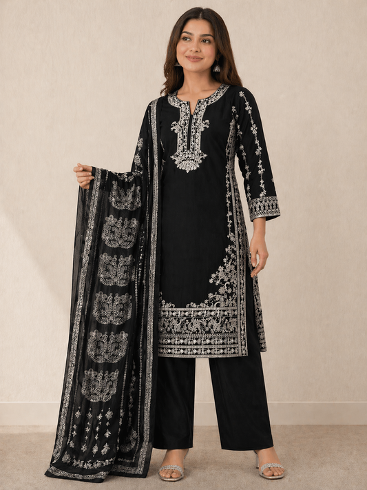 (90) Pakistani black linen thread embroidered Zari printed dupatta lined trousers ready to wear