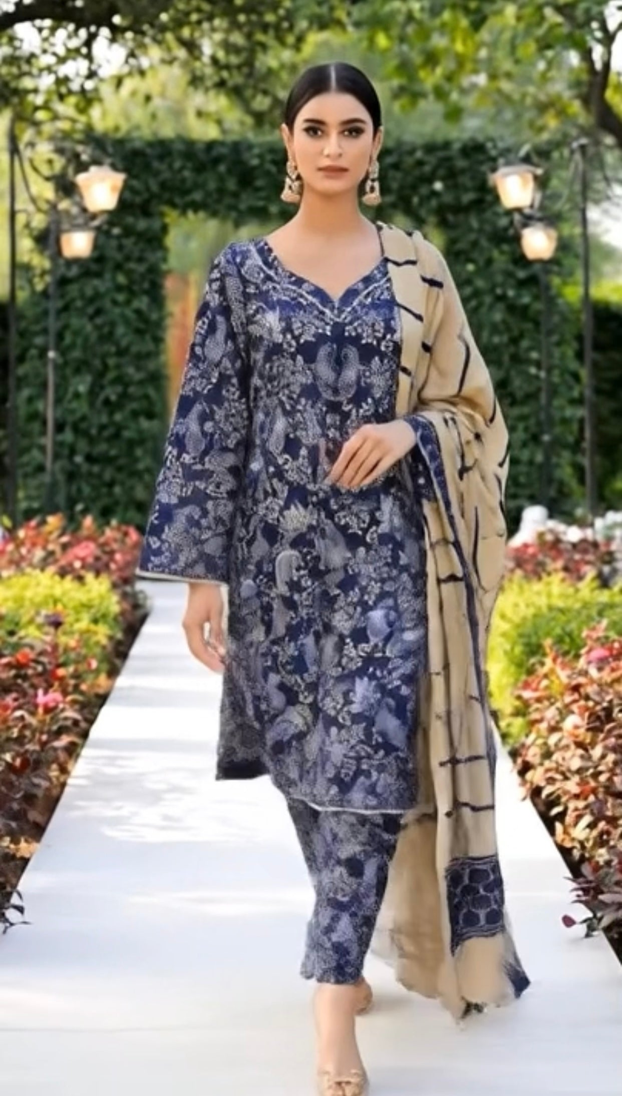 (39) Pakistani Printed Soft Khaddar Winter Suit with Gold Thread Detailed Shawl
