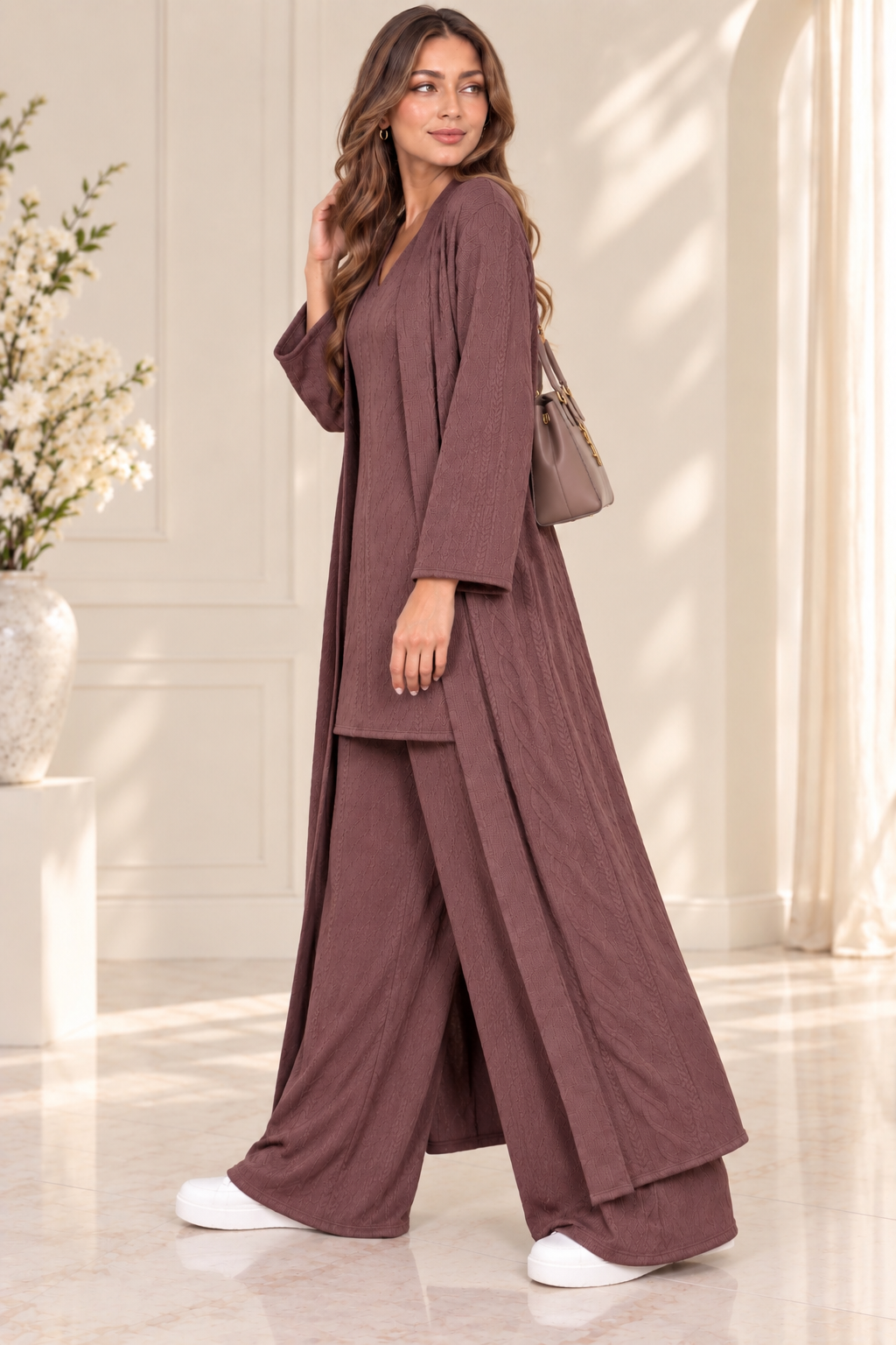 (374) Elegant 3-piece dusty mauve one size textured knit co-ord set Featuring a flattering V-neck tunic, flowing wide-leg trousers and a matching longline open cardigan. stylish, comfortable effortlessly elegant outfit