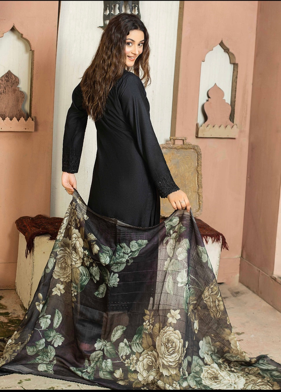 (350) Elegant Linen Sequin Embroidered Suit with Digital Munar Dupatta – Ready to Wear