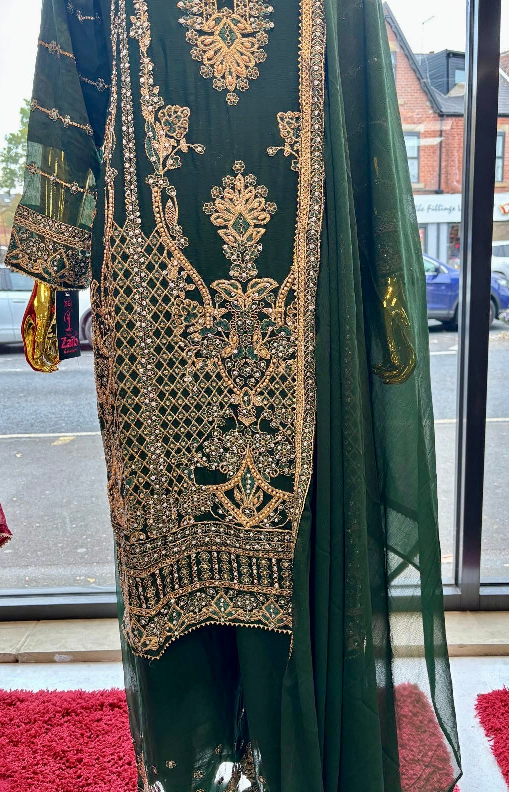 (126) Luxury Green Zaib Embroidered Chiffon 3-Piece Pakistani Occasion Suit