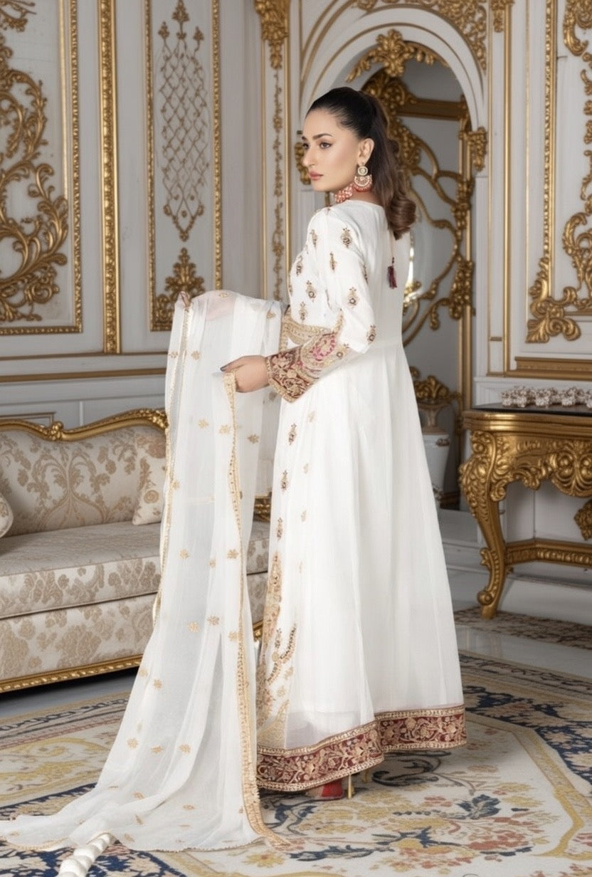 (116) Elegant white Pakistani Crinkle Chiffon Long anarkali 3-Piece Suit with Gold Diamante Accents and Fine Gold Thread Embroidery