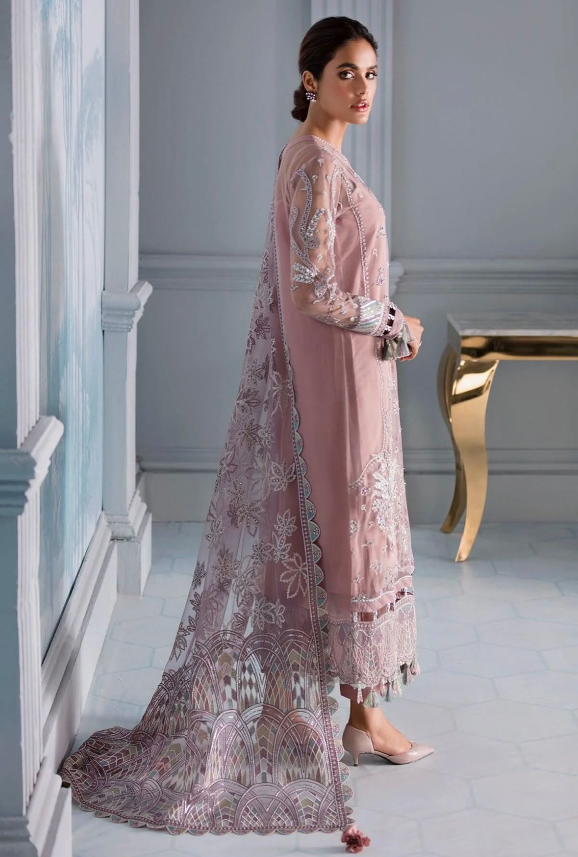 (94) Ladies Jazmin Pakistani Wedding Suit with Diamanté & Embroidered Scarf